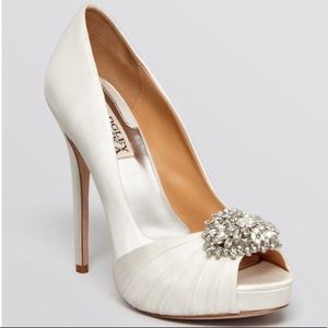 Badgley Mischka wedding shoes 8.5
